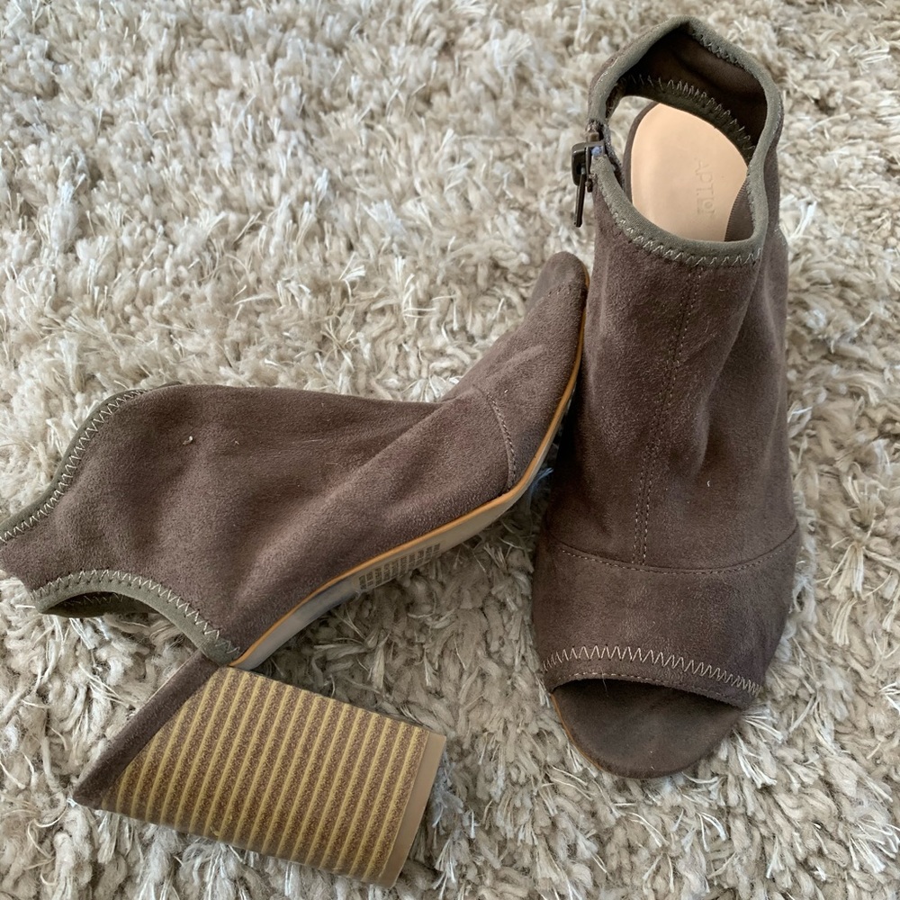 Women’s Shoes